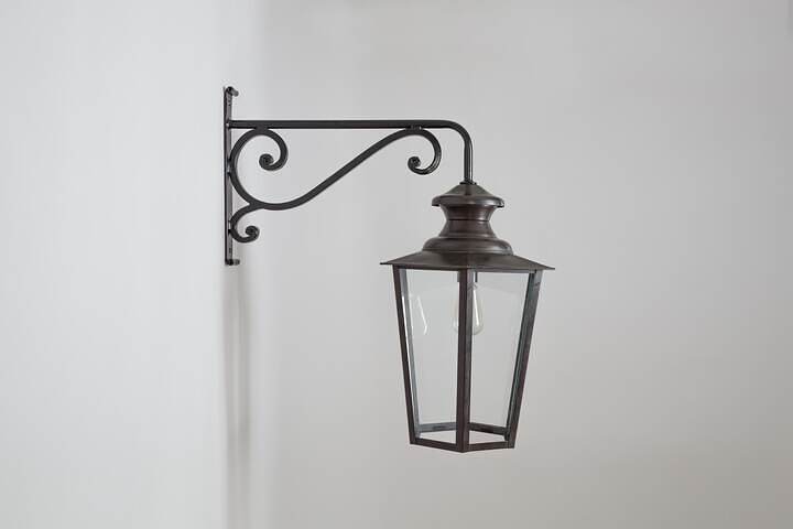 Große historische Außenwandleuchte mit 50 cm Wandarm – Vaucresson Nr. 1121 XL | LumArt